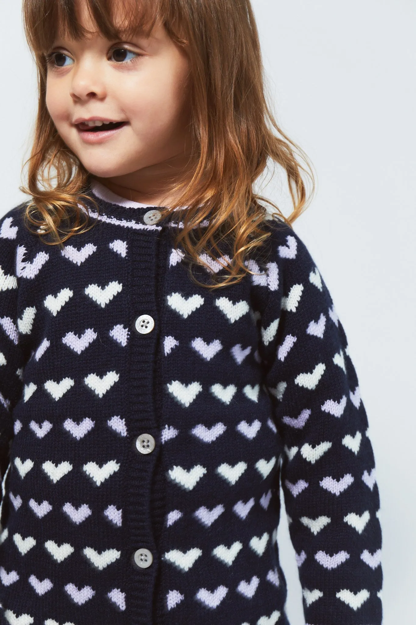 CASHMERE CARDIGAN W. HEARTS - NAVY/LAVENDER COMBI